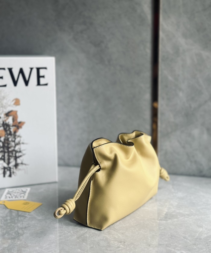 Flamenco Clutch In Nappa Calfskin“30*20*10.5CM”-850=