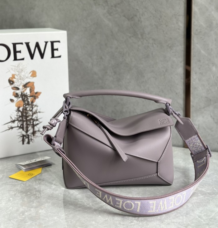 Puzzle Edge Bag In Soft Grained Calfskin“24*16.5*10.5CM”-089=