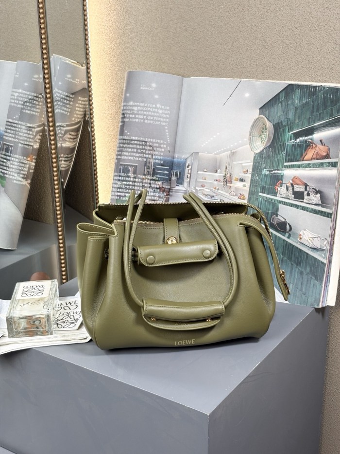 Small Madrid bag in smooth calfskin“23.5*19*10CM”-009=