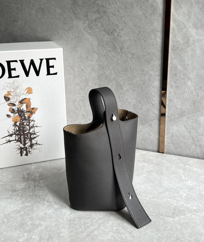 Pebble Bucket Bag In Soft Grained Calfskin“19.5*16*16CM”-009=