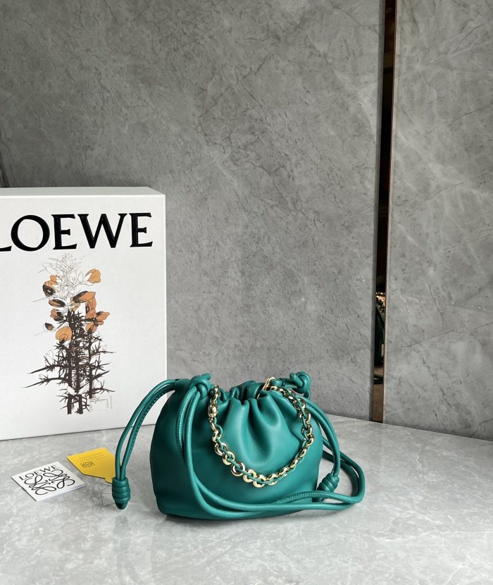 Flamenco Purse Bucket In Mellow Nappa Lambskin“23*17*5.5”-038=
