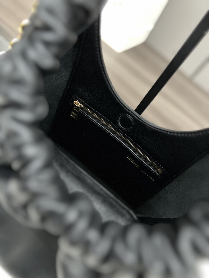 Squeeze Bag In Mellow Nappa Lambskin“29*24*10.5CM”-058=