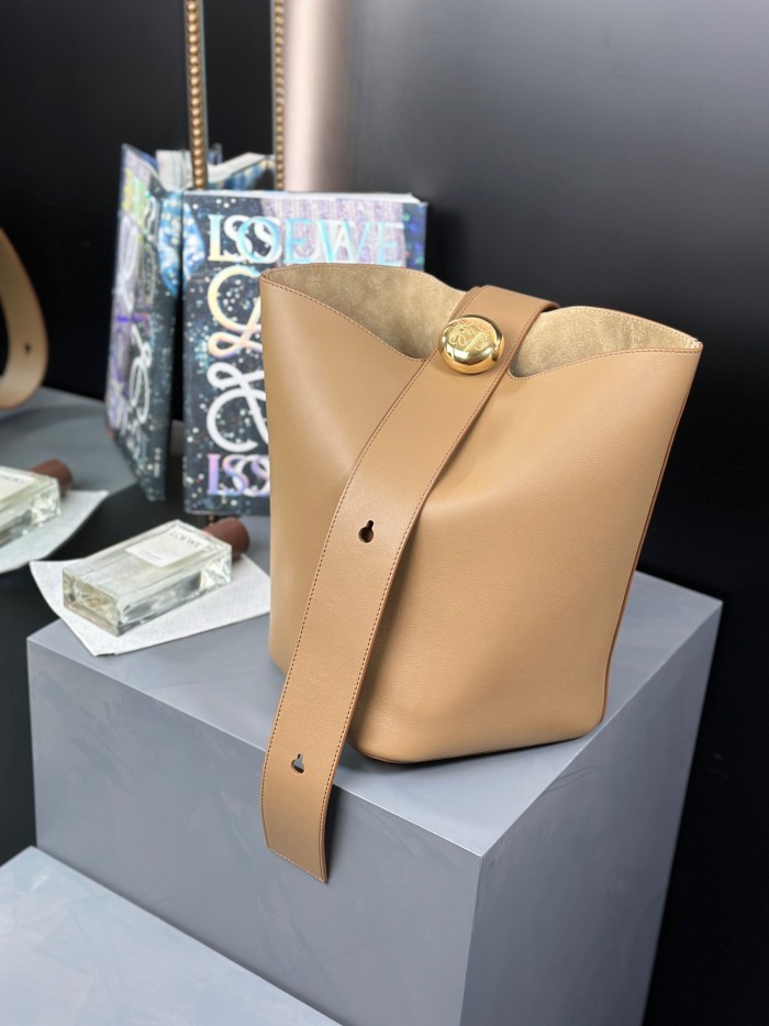Pebble Bucket Bag In Smooth Calfskin“28*24.5*23.5CM”-087=