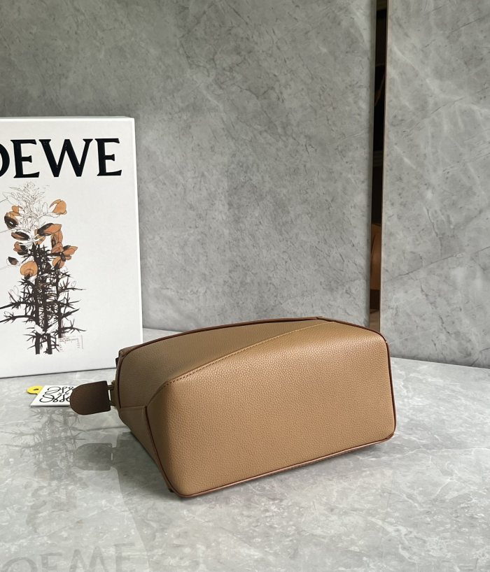 Puzzle Edge Bag In Soft Grained Calfskin“24*16.5*10.5CM”-009=