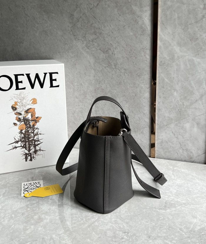 Pebble Bucket Bag In Soft Grained Calfskin“19.5*16*16CM”-009=