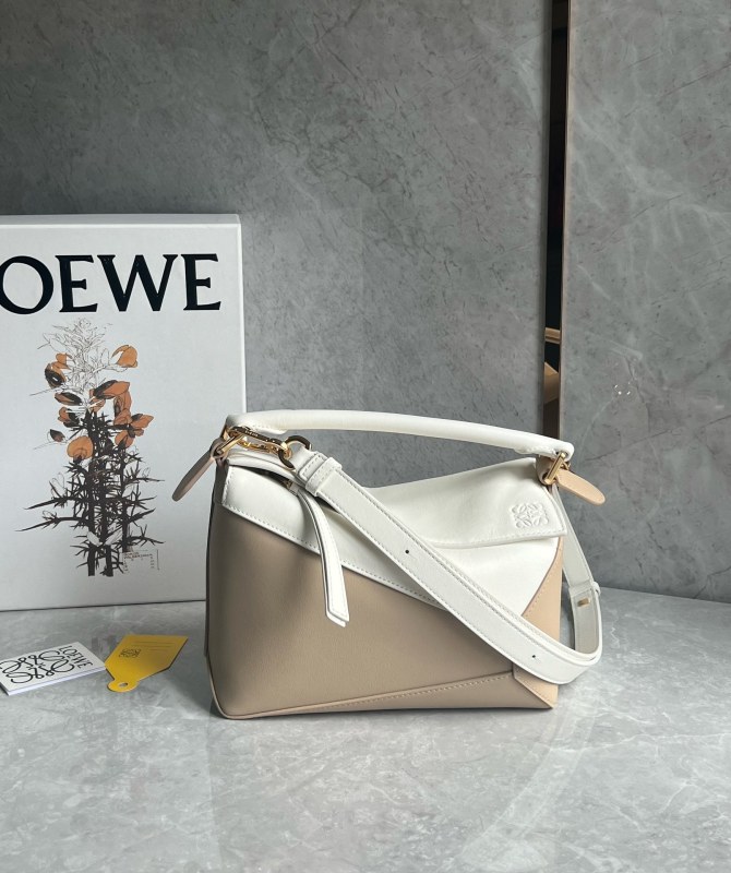 Puzzle Edge Bag In Soft Grained Calfskin“24*16.5*10.5CM”-009=