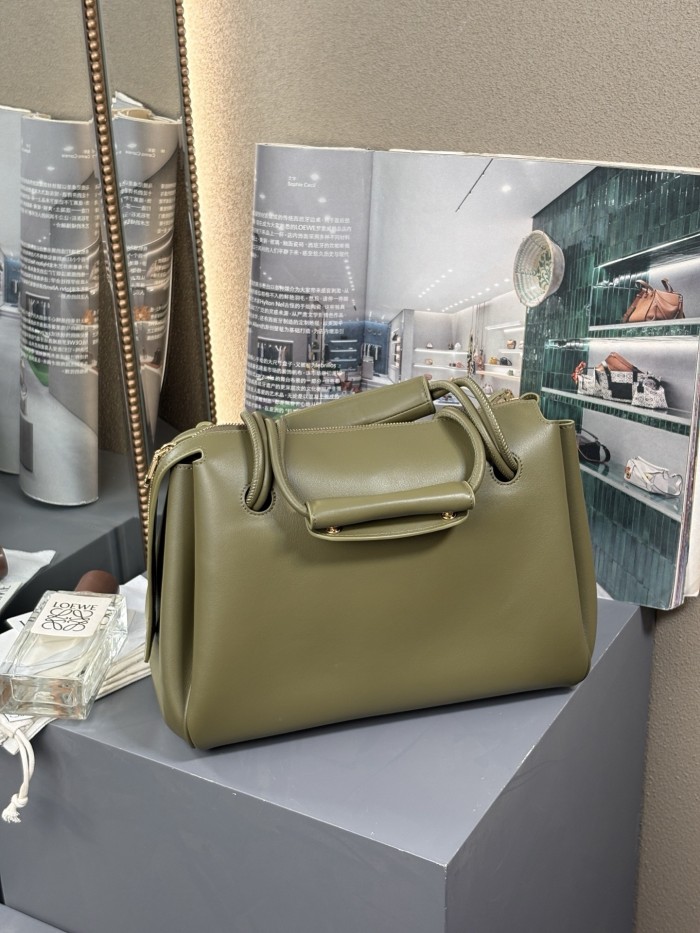 Medium Madrid bag in smooth calfskin“28.5*23*11CM”-089