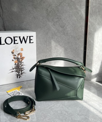 Puzzle Edge Bag In Soft Grained Calfskin“24*16.5*10.5CM”-009=