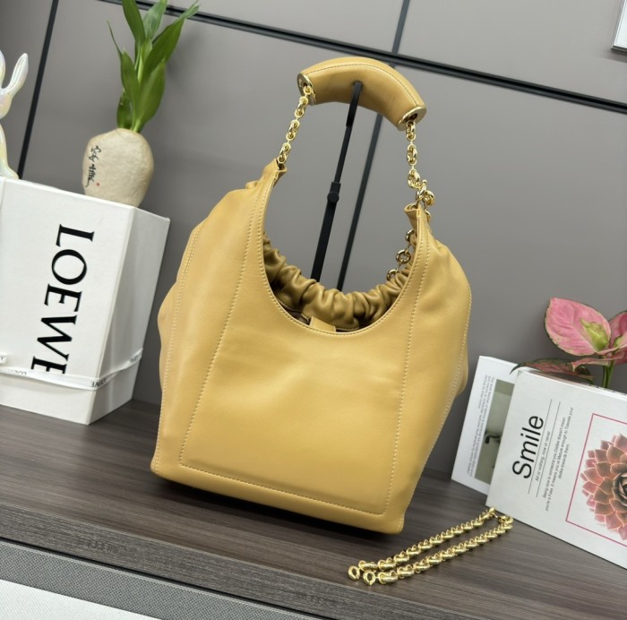 Squeeze Bag In Mellow Nappa Lambskin“29*24*10.5CM”-058=