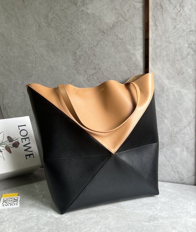 Puzzle Fold Tote In Shiny Calfskin“42*41*18CM”-0501=
