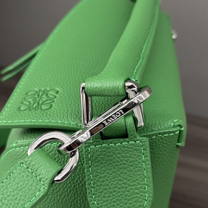 Puzzle Edge Bag In Soft Grained Calfskin“24*16.5*10.5CM”-009=