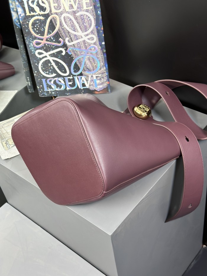 Pebble Bucket Bag In Smooth Calfskin“28*24.5*23.5CM”-087=