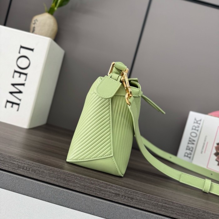 Puzzle Edge Bag In Soft Grained Calfskin“24*16.5*10.5CM”-009=