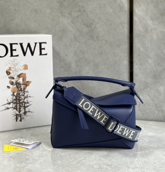 Puzzle Edge Bag In Soft Grained Calfskin“24*16.5*10.5CM”-089=