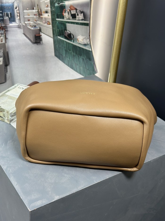 Small Nappa Leather Squeeze Bag“29*24*10.5CM”-058=