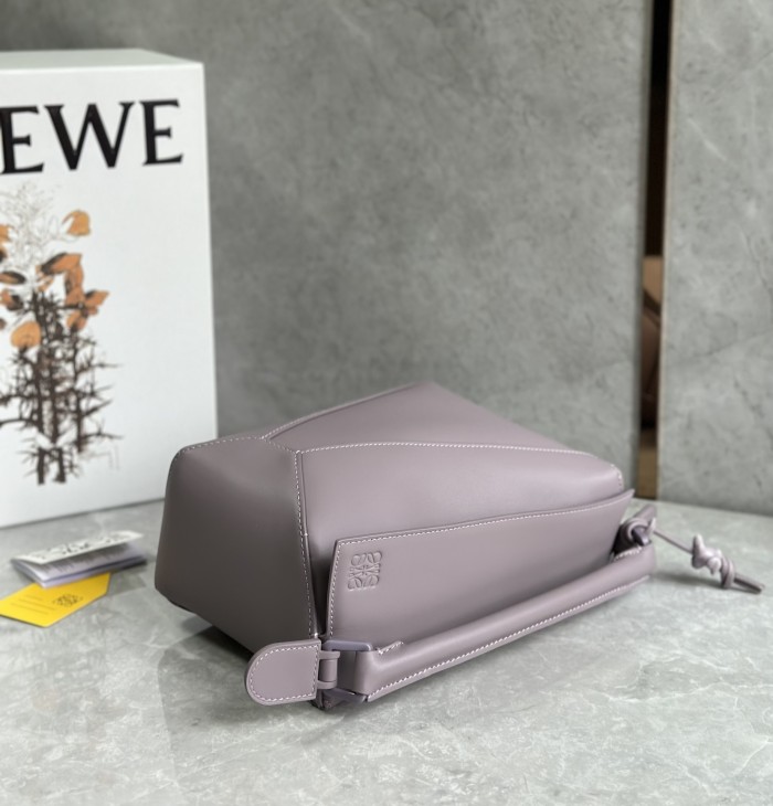 Puzzle Edge Bag In Soft Grained Calfskin“24*16.5*10.5CM”-089=