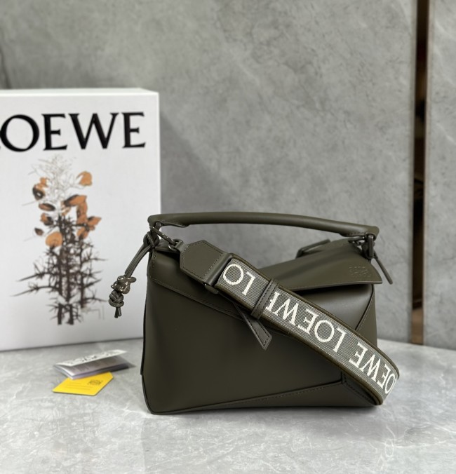 Puzzle Edge Bag In Soft Grained Calfskin“24*16.5*10.5CM”-089=