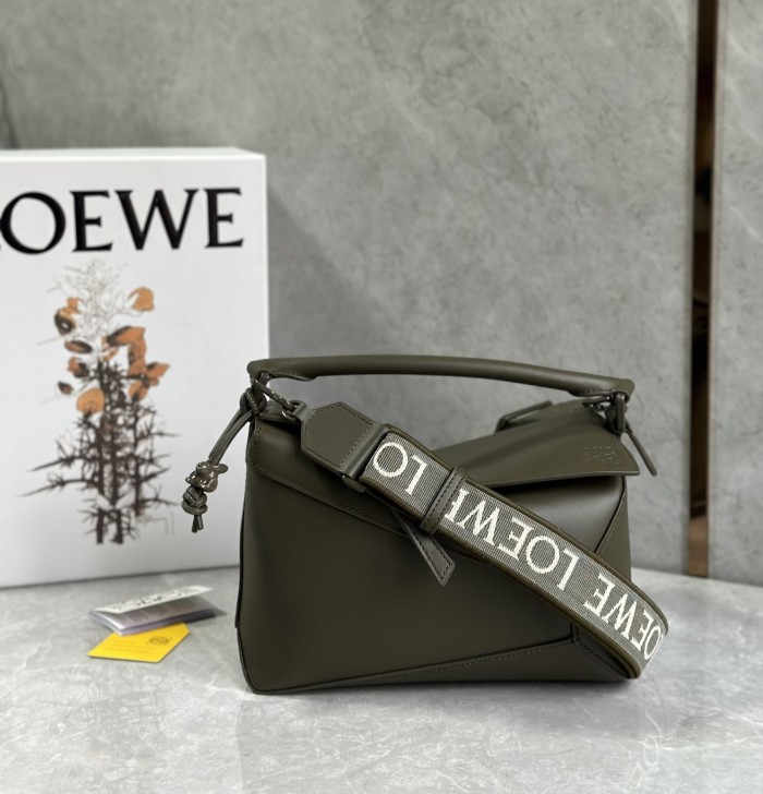 Puzzle Edge Bag In Soft Grained Calfskin“24*16.5*10.5CM”-089=