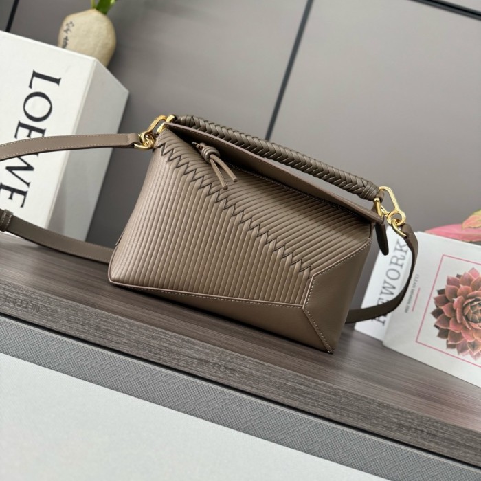 Puzzle Edge Bag In Soft Grained Calfskin“24*16.5*10.5CM”-009=