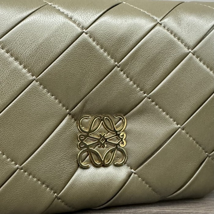 Goya Puffer Bagin Pleated Shiny Nappa Lambskin“20*13*6CM”-039=
