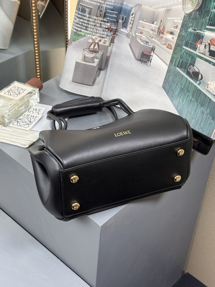 Small Madrid bag in smooth calfskin“23.5*19*10CM”-009=