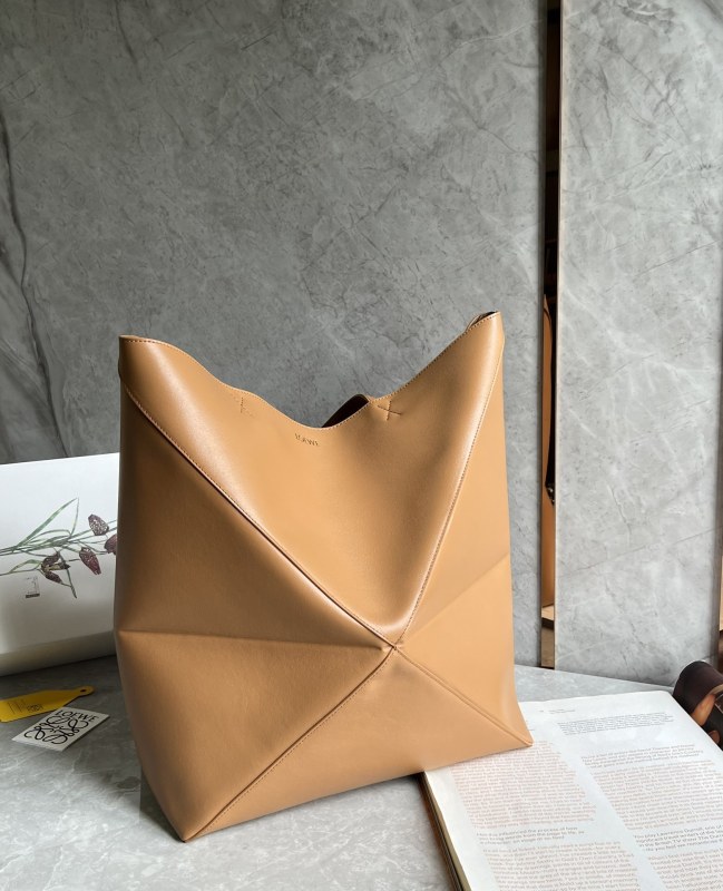 Puzzle Fold Tote In Shiny Calfskin“42*41*18CM”-0501=