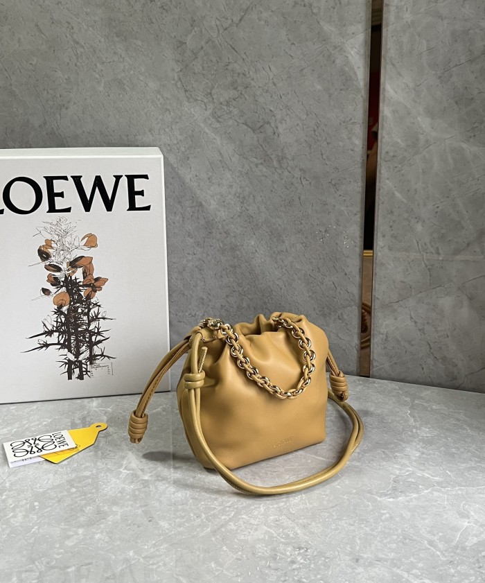 Flamenco Purse Bucket In Mellow Nappa Lambskin“23*17*5.5”-038=