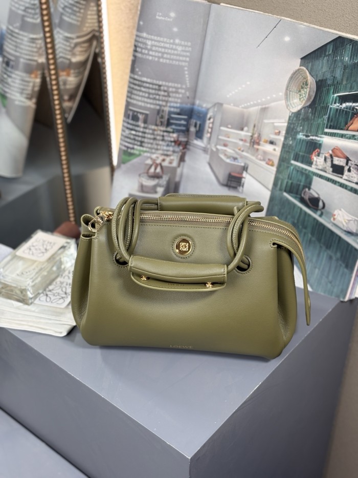 Small Madrid bag in smooth calfskin“23.5*19*10CM”-009=