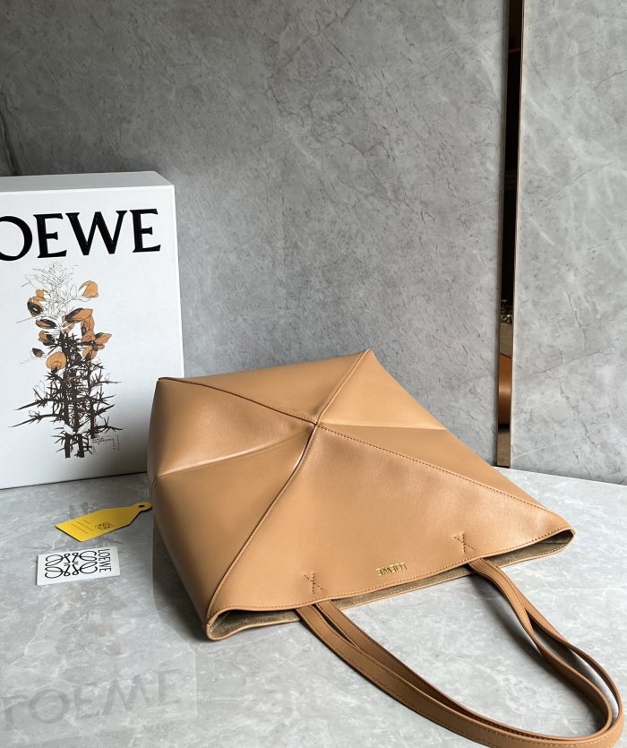 Puzzle Fold Tote In Shiny Calfskin“31.5*25.5*14.5CM”-058