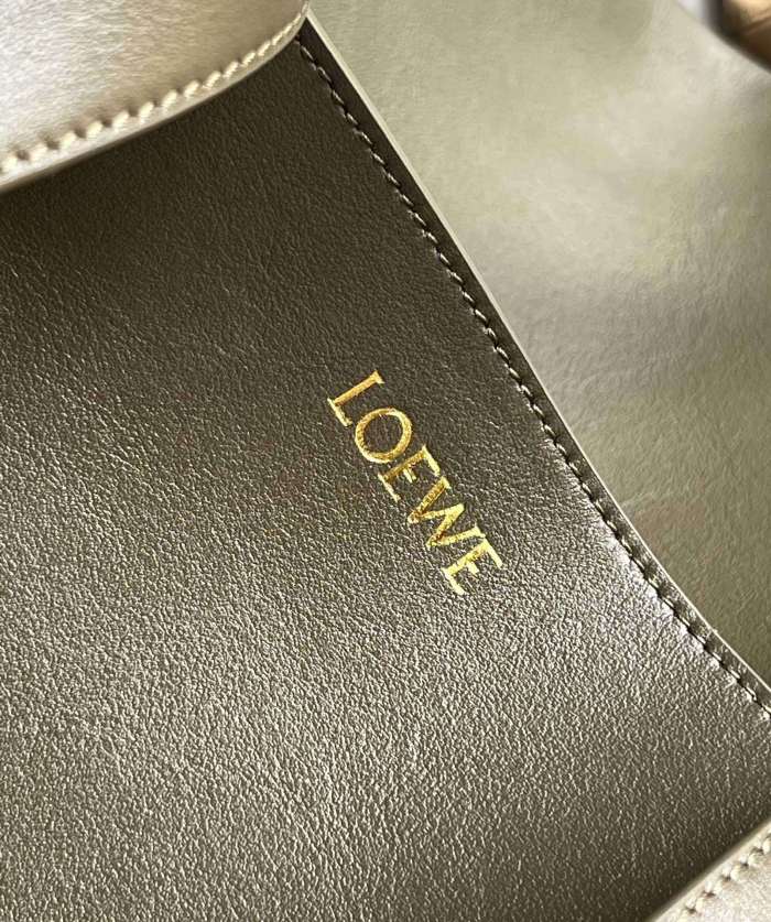 Puzzle Fold Tote In Shiny Calfskin“42*41*18CM”-0501=