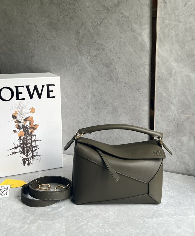 Puzzle Edge Bag In Soft Grained Calfskin“24*16.5*10.5CM”-009=