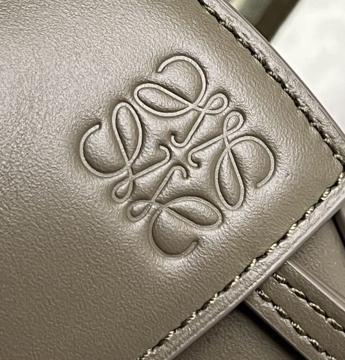 Puzzle Edge Bag In Soft Grained Calfskin“24*16.5*10.5CM”-089=
