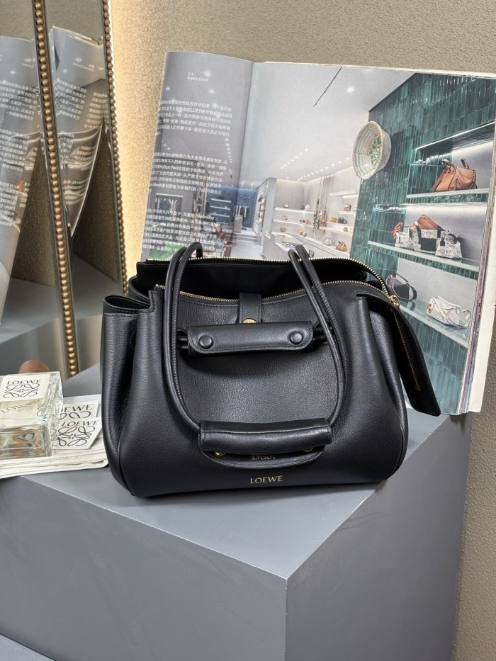 Small Madrid bag in smooth calfskin“23.5*19*10CM”-009=