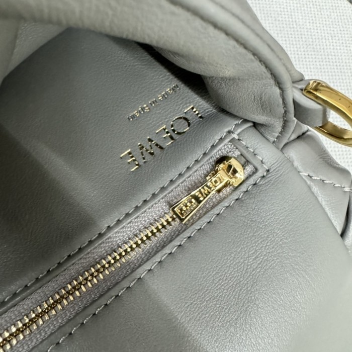 Goya Puffer Bagin Pleated Shiny Nappa Lambskin“20*13*6CM”-039=