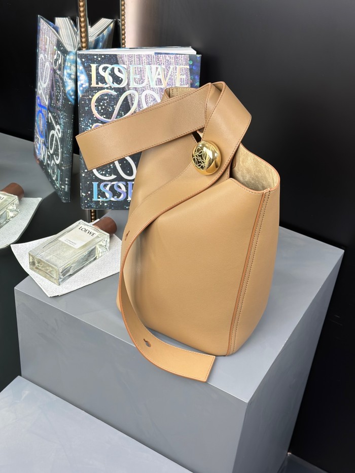 Pebble Bucket Bag In Smooth Calfskin“28*24.5*23.5CM”-087=