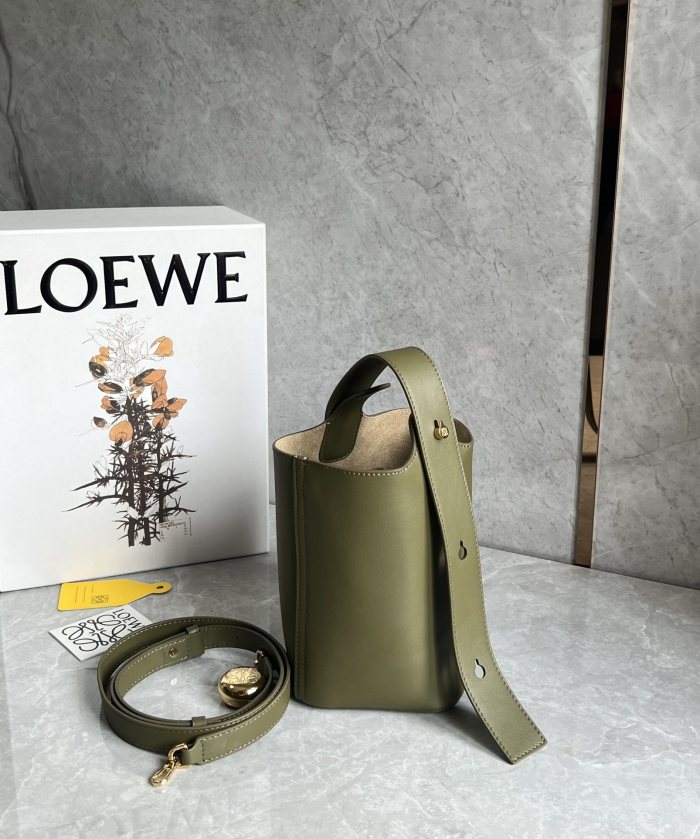 Pebble Bucket Bag In Soft Grained Calfskin“19.5*16*16CM”-009=