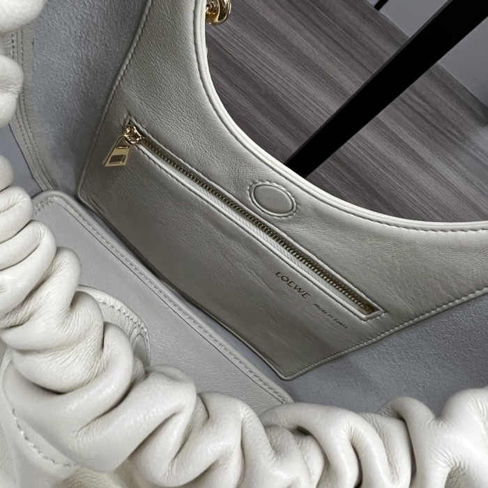 Squeeze Bag In Mellow Nappa Lambskin“29*24*10.5CM”-058=