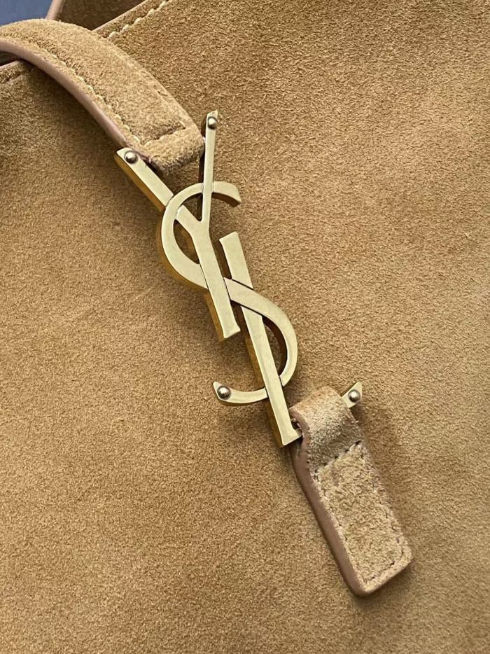 Le 5 A 7“23*22*8.5CM”-006=