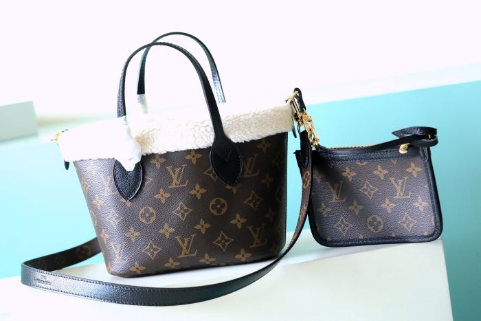 Neverfull Bandouliere  Inside Out BB “26.5*16.5*11CM” 085