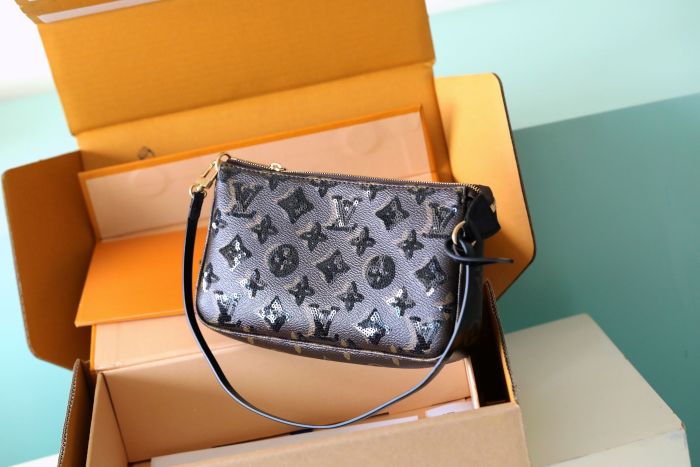 Pochette Accessoires “22*13*4CM” 053