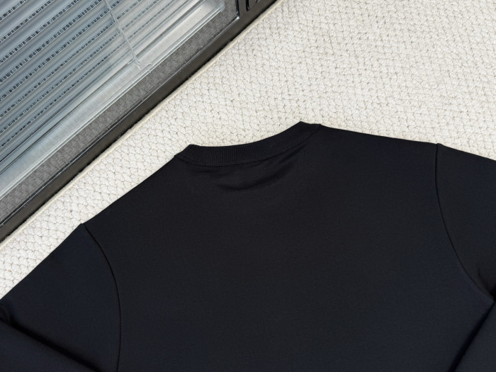 LONG TEES