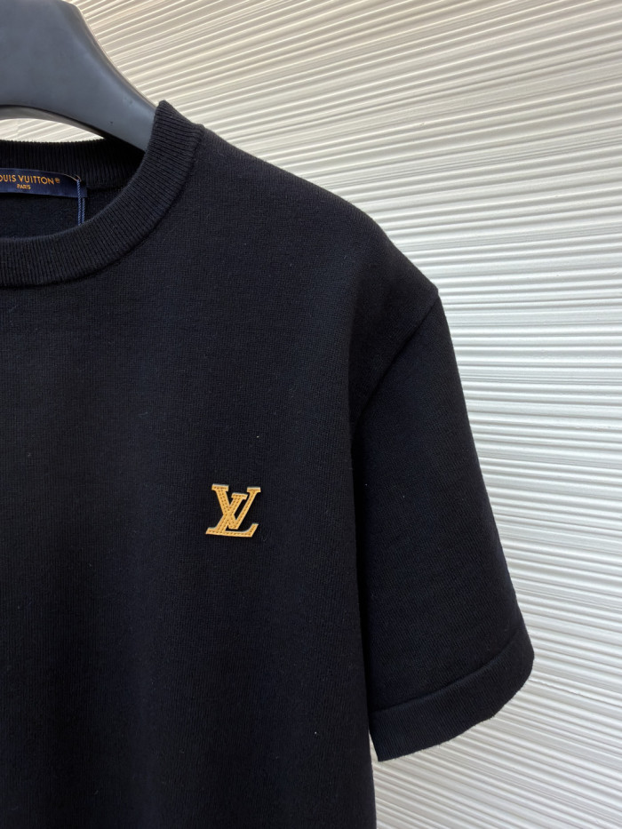 TEES
