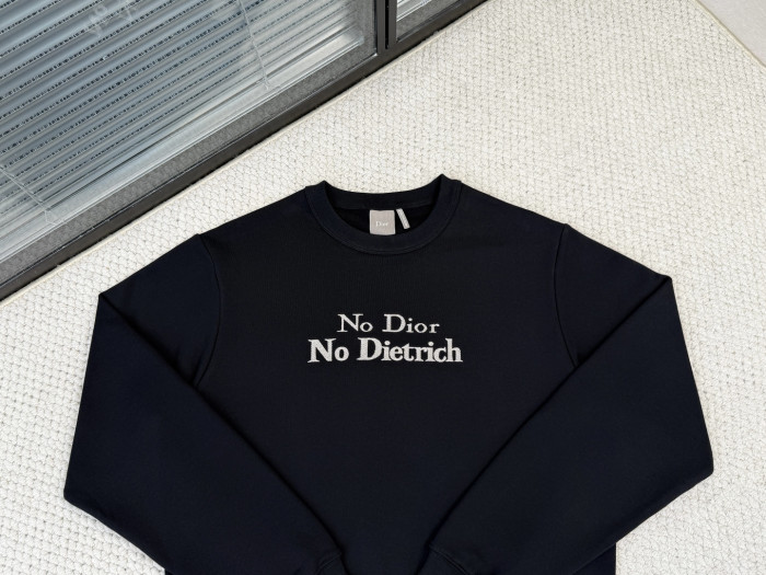 LONG TEES