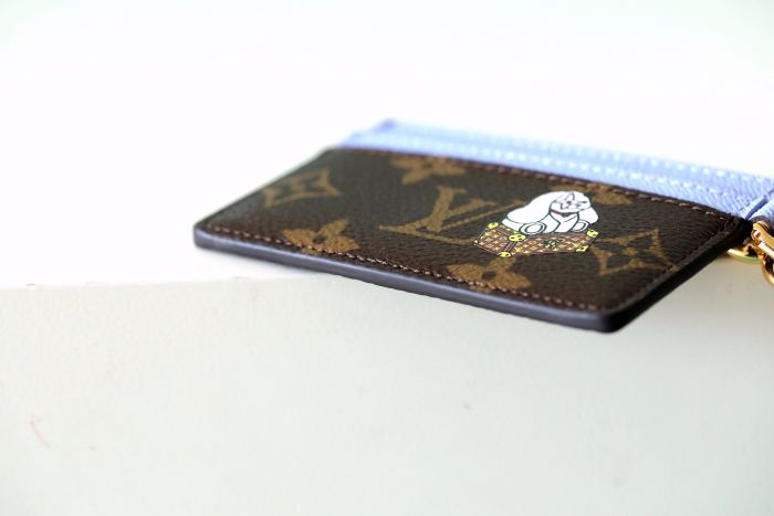 Charms ”10.2*7.3*0.3CM“ 081