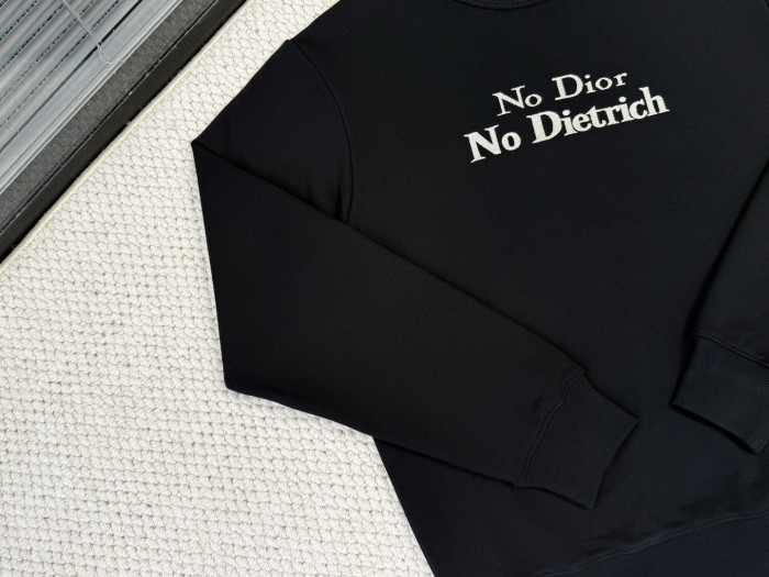 LONG TEES