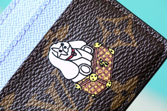Charms ”10.2*7.3*0.3CM“ 081