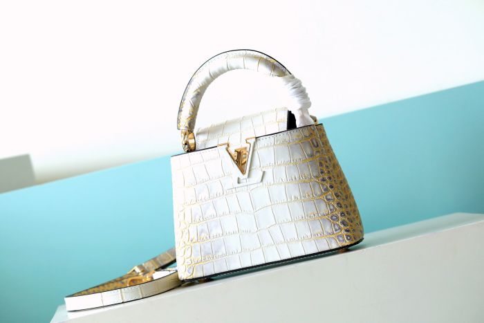Capucines East West Mini “22*12*8CM” 0501