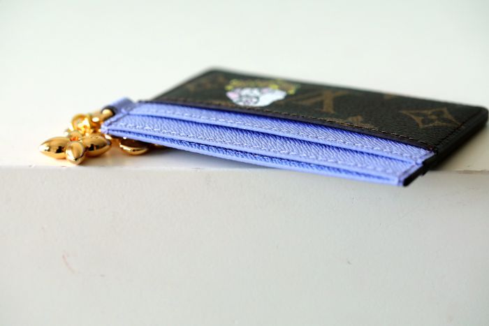Charms ”10.2*7.3*0.3CM“ 081