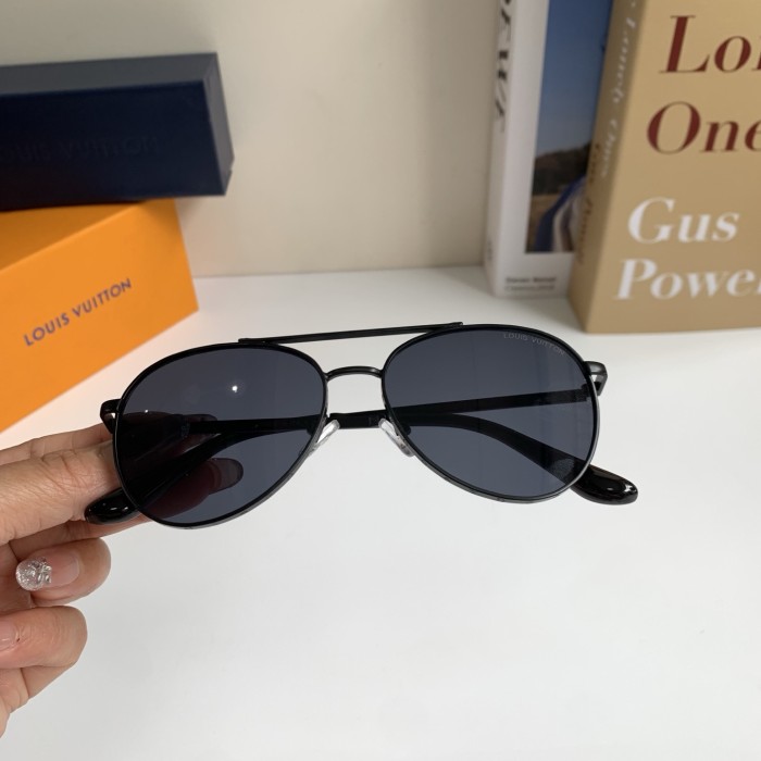 LOUIS VUITTON SUNGLASSES-09