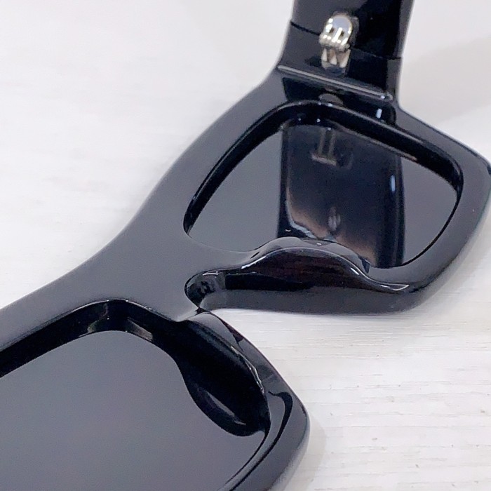 GUCCI SUNGLASSES-051